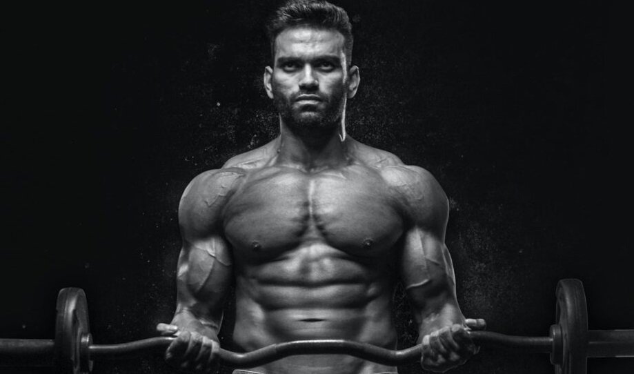 What is the Best Workout Routine for Big Guys with Limited Gear?